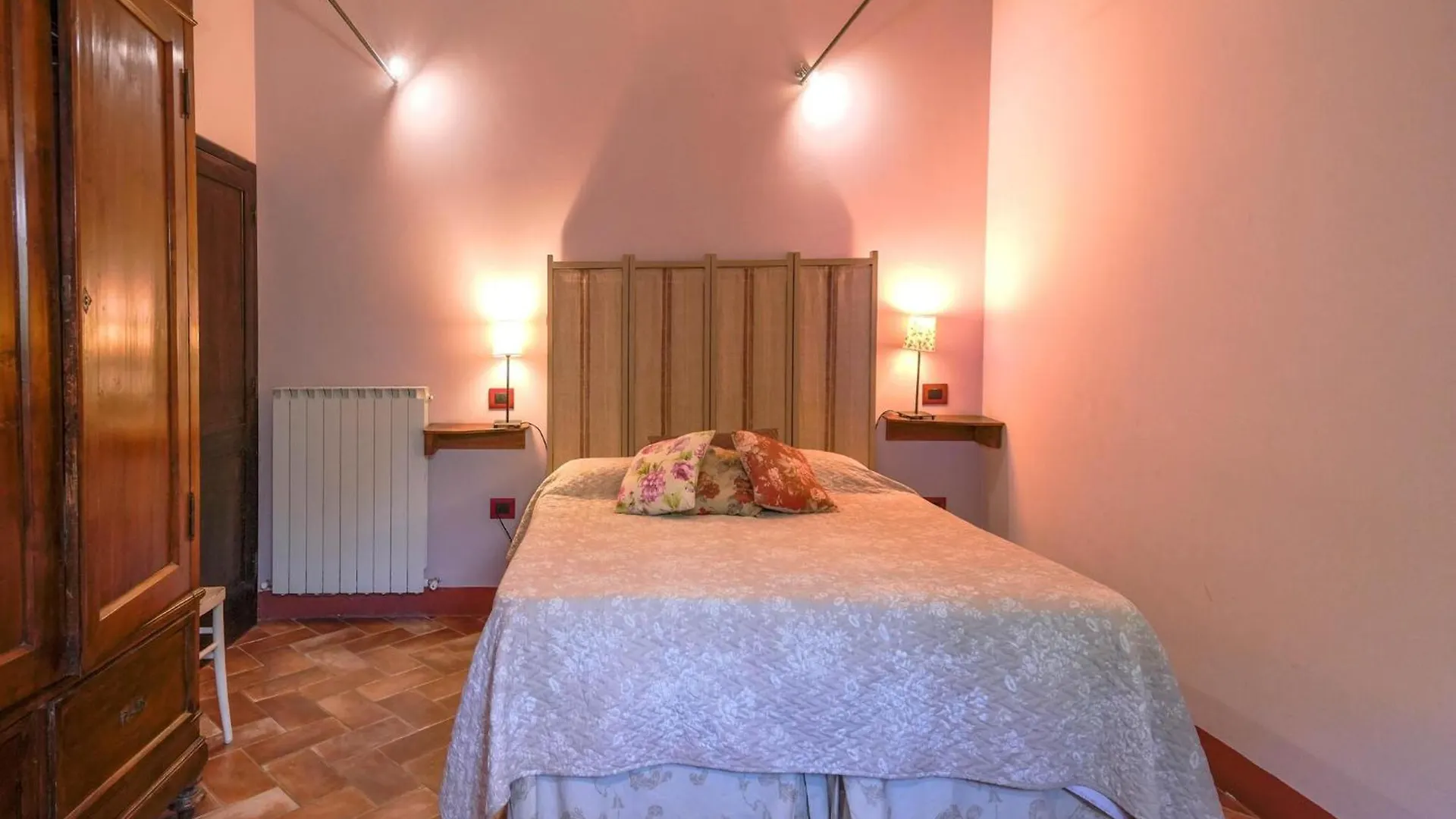 Farmhouse With Spacious Garden And Pool 0*, Asciano Italy